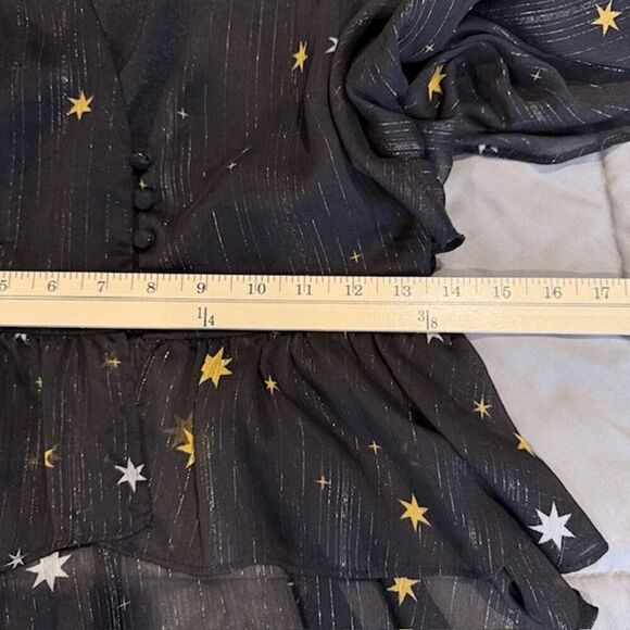 Lovers & Friends Georgie Star Bright Blouse Chiffon Ruffle Black Gold Size Small - Picture 9 of 11
